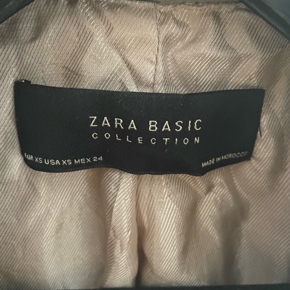 Zara thick velvet coat grey color. - Picture 3 of 3